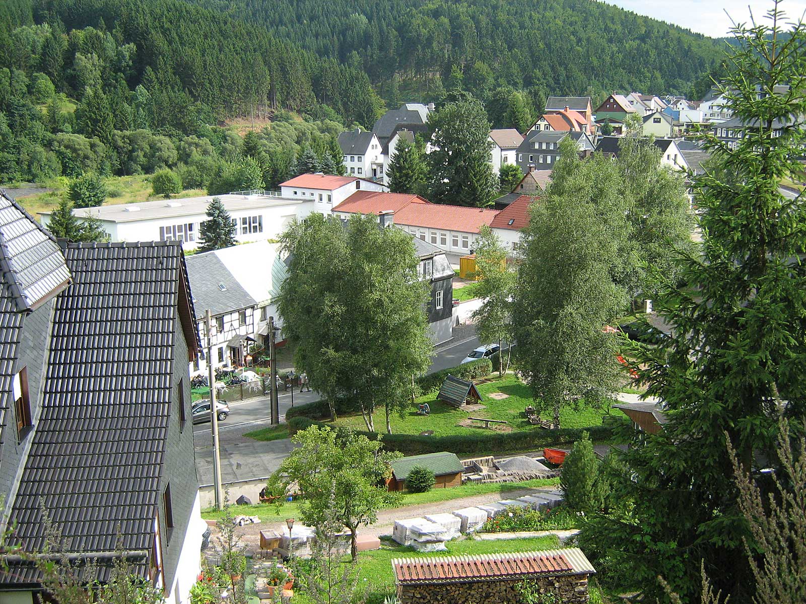 Urlaub im Ferienhaus Müller Stützerbach am Rennsteig auch Biathlon Weltcup in Oberhof in der DKB SKI ARENA.